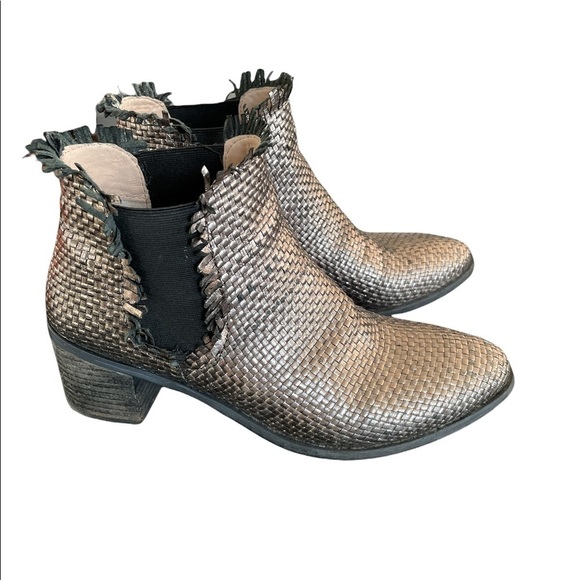 Cafe Noir Metallic Woven Leather Booties - Picture 2 of 13